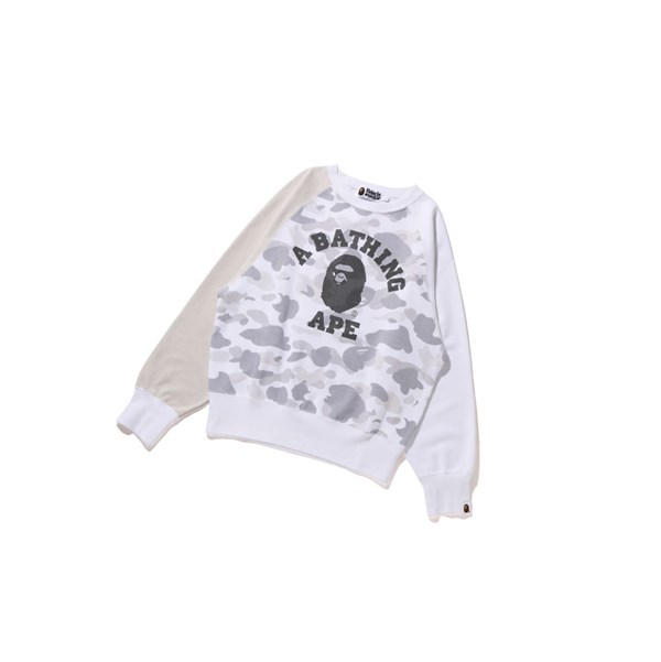 Bluzy Damskie A BATHING APE Bape College Crazy Color Camo Raglan Crewneck Białe | IQLM-27086